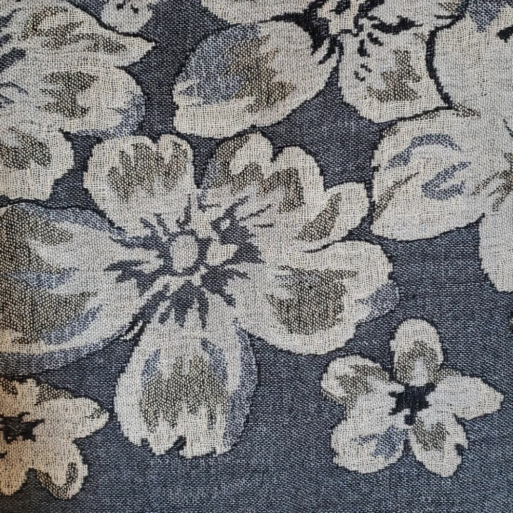 Reversible Silk Pashmina Scarf Wrap – Black Tan Cream Gray Floral